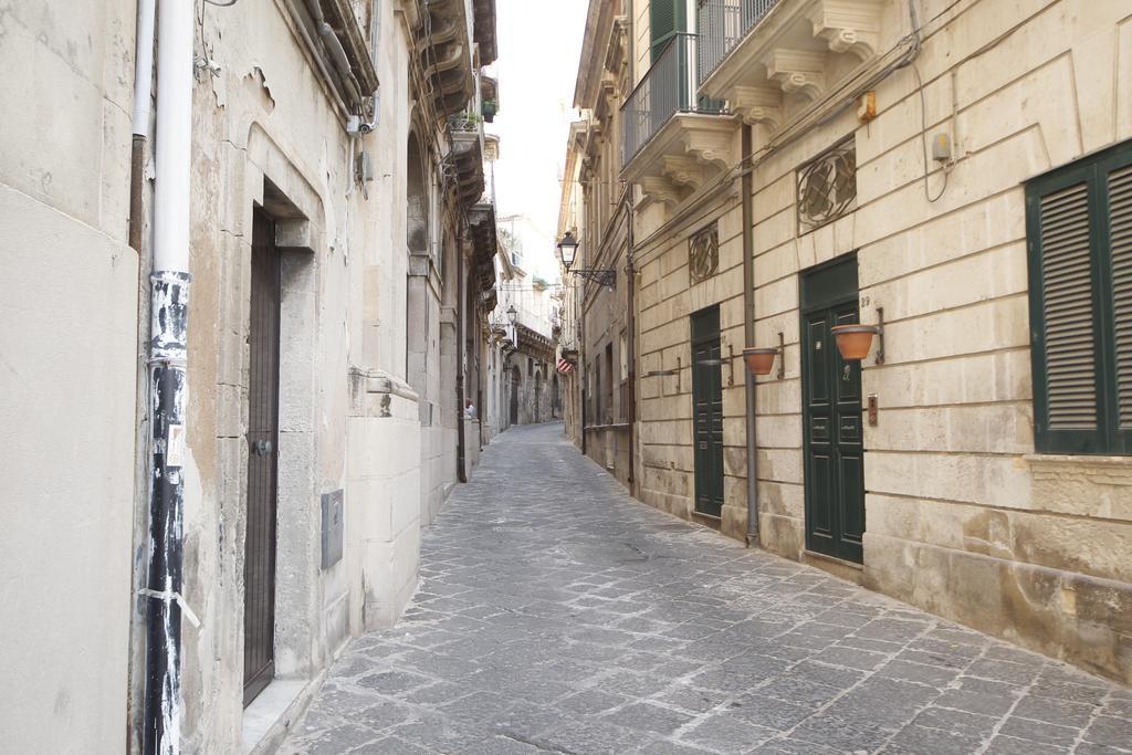 Ortigia Camere Con Vista Da Giulio B&B 锡拉库扎 外观 照片