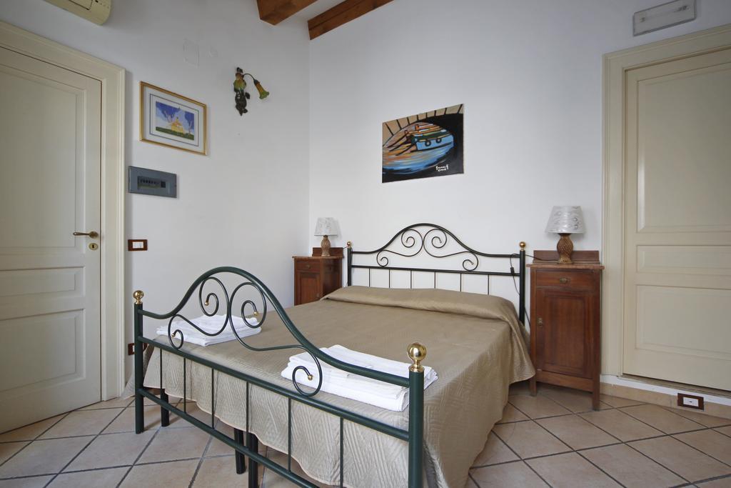 Ortigia Camere Con Vista Da Giulio B&B 锡拉库扎 外观 照片