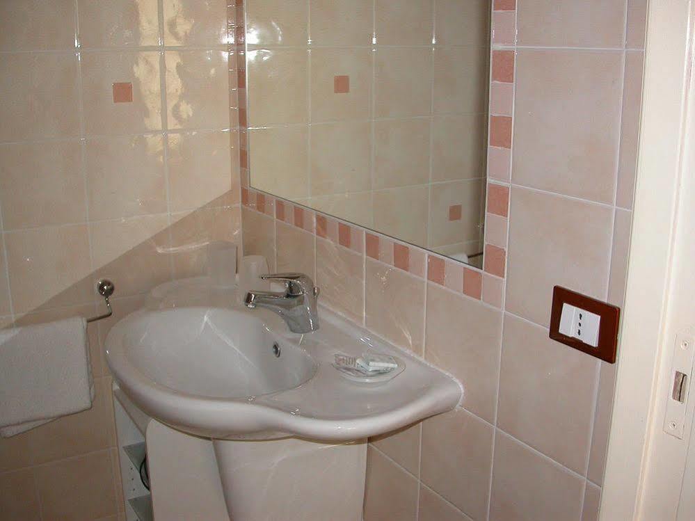 Ortigia Camere Con Vista Da Giulio B&B 锡拉库扎 外观 照片